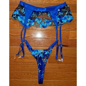 Sexy Blue Hello LA Girl Sz Sm Garter Belt and Thong Fancy floral lace - Silky